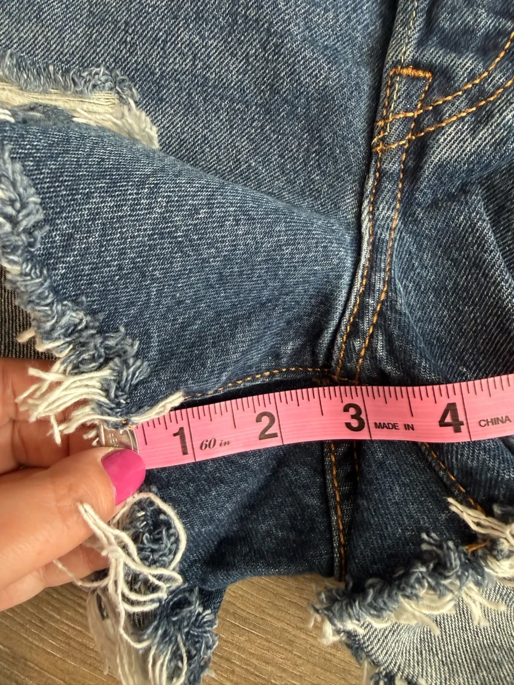 Levi's 501 Original High-Rise Distressed Jean Shorts Size 27
